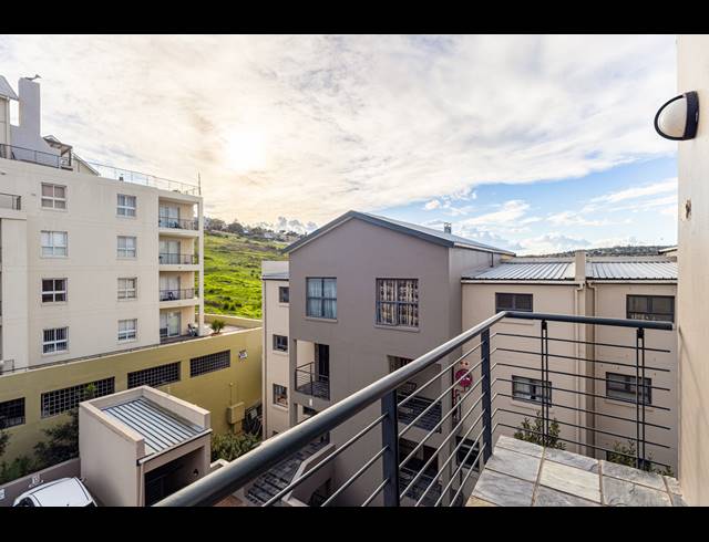 2 BEDROOM APARTMENT TO LET IN TYGER WATERFRONT
